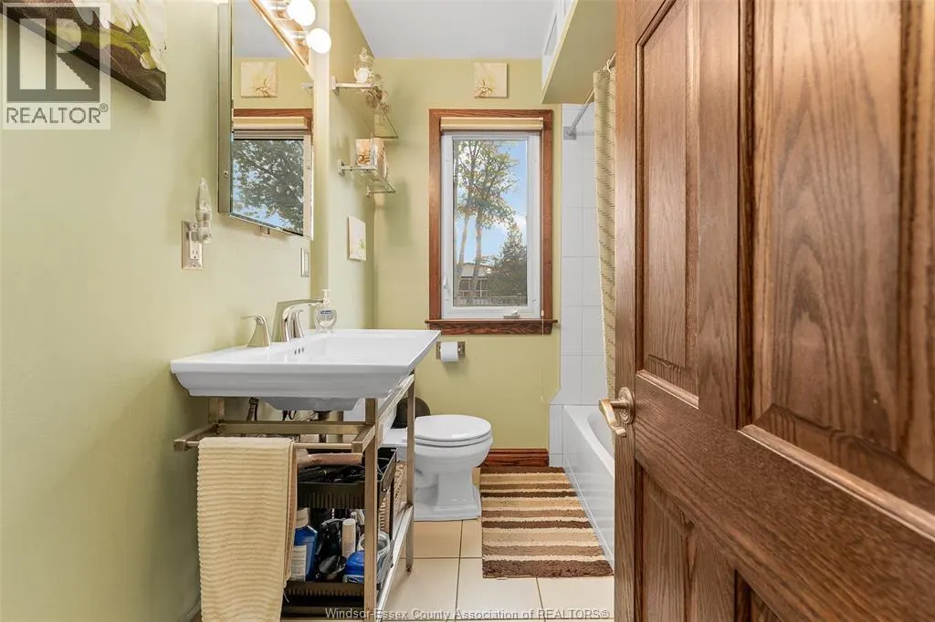 2925 ALEXANDRA AVENUE