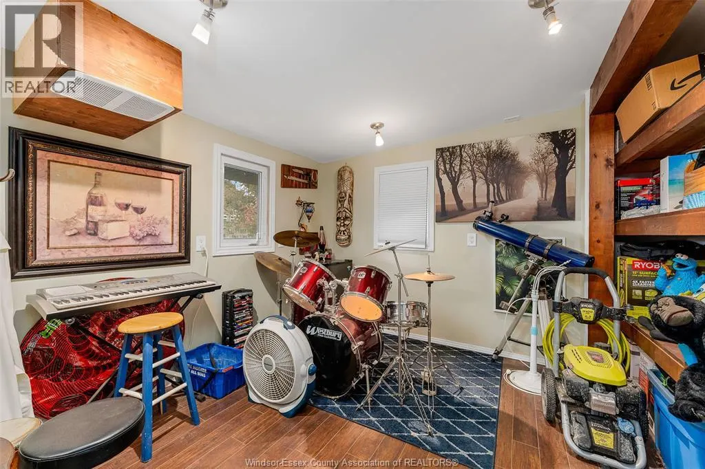 2925 ALEXANDRA AVENUE