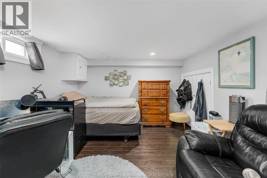 2925 ALEXANDRA AVENUE