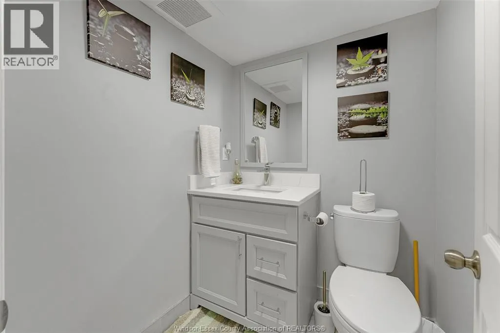 2925 ALEXANDRA AVENUE