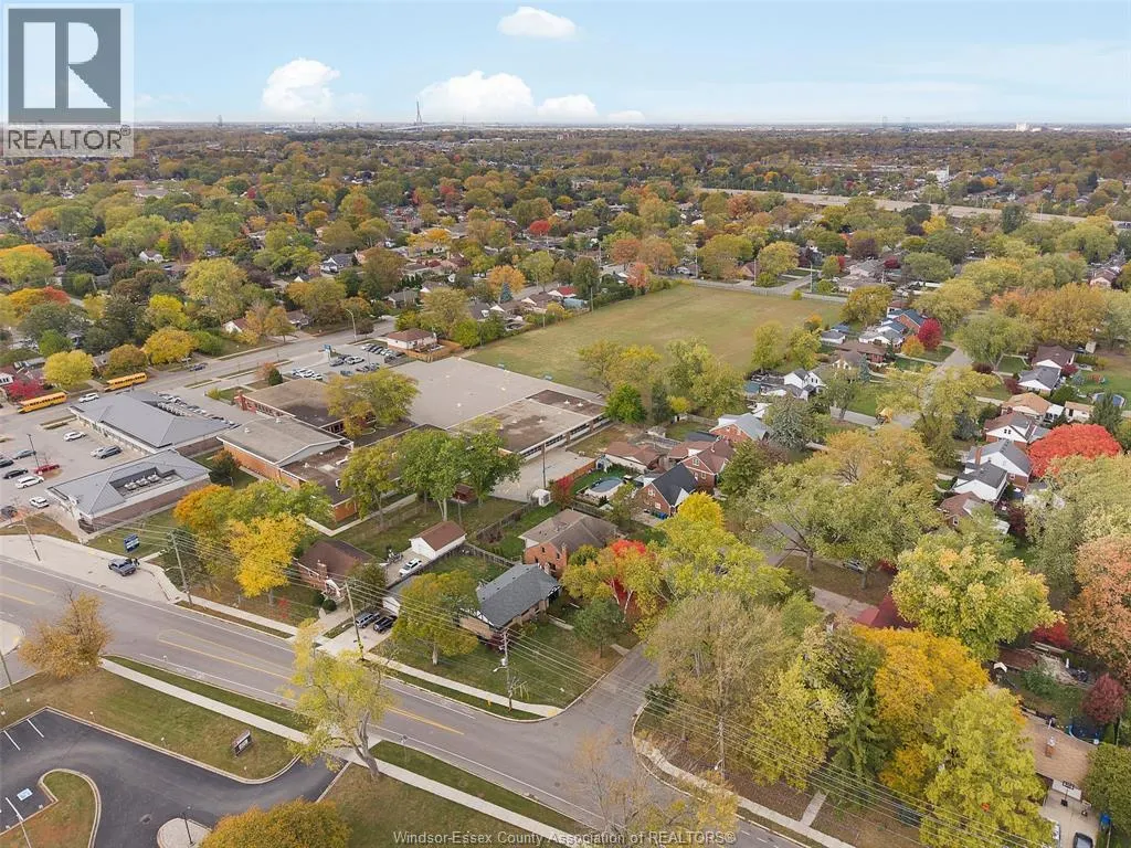 2925 ALEXANDRA AVENUE