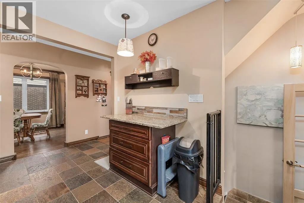 2925 ALEXANDRA AVENUE