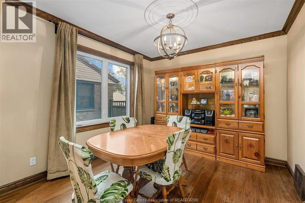 2925 ALEXANDRA AVENUE