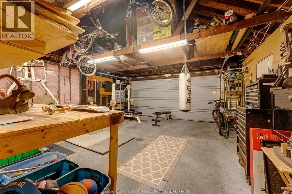 2925 ALEXANDRA AVENUE