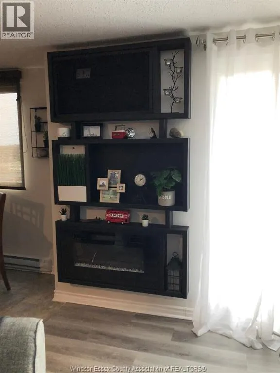 3936 WYANDOTTE STREET East Unit# 710