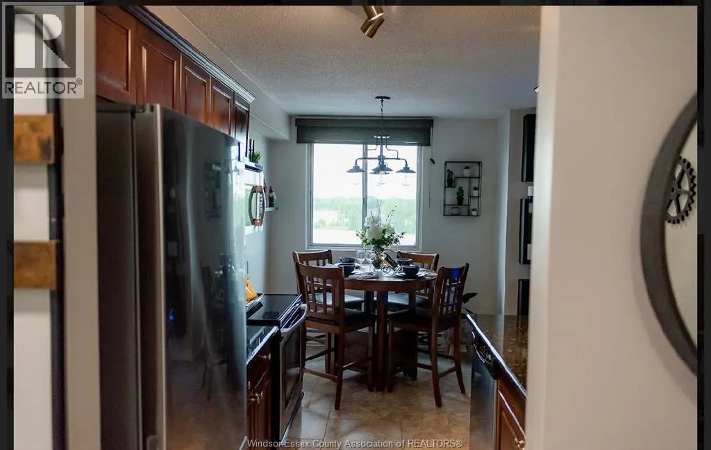 3936 WYANDOTTE STREET East Unit# 710