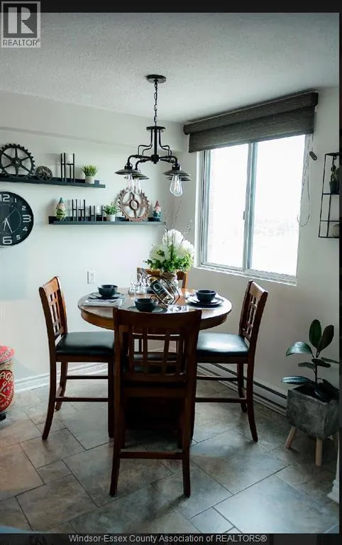 3936 WYANDOTTE STREET East Unit# 710