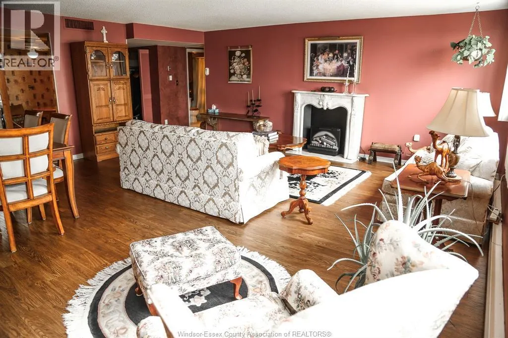 380 PELISSIER Unit# 2303