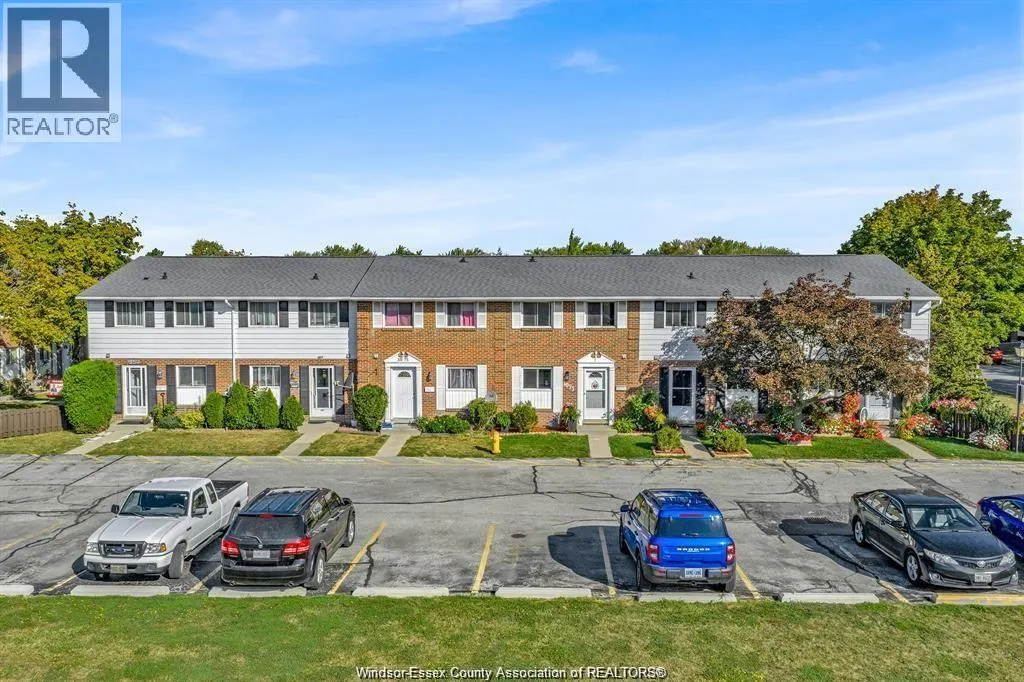 3073 MEADOWBROOK LANE Unit# 10