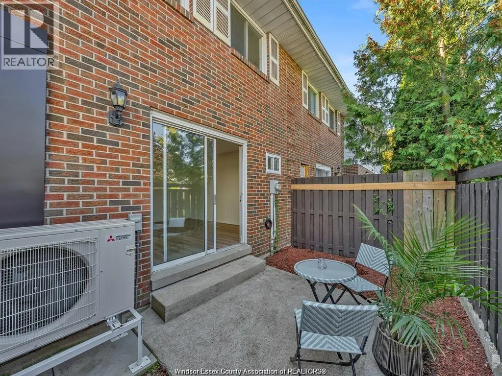 3073 MEADOWBROOK LANE Unit# 10