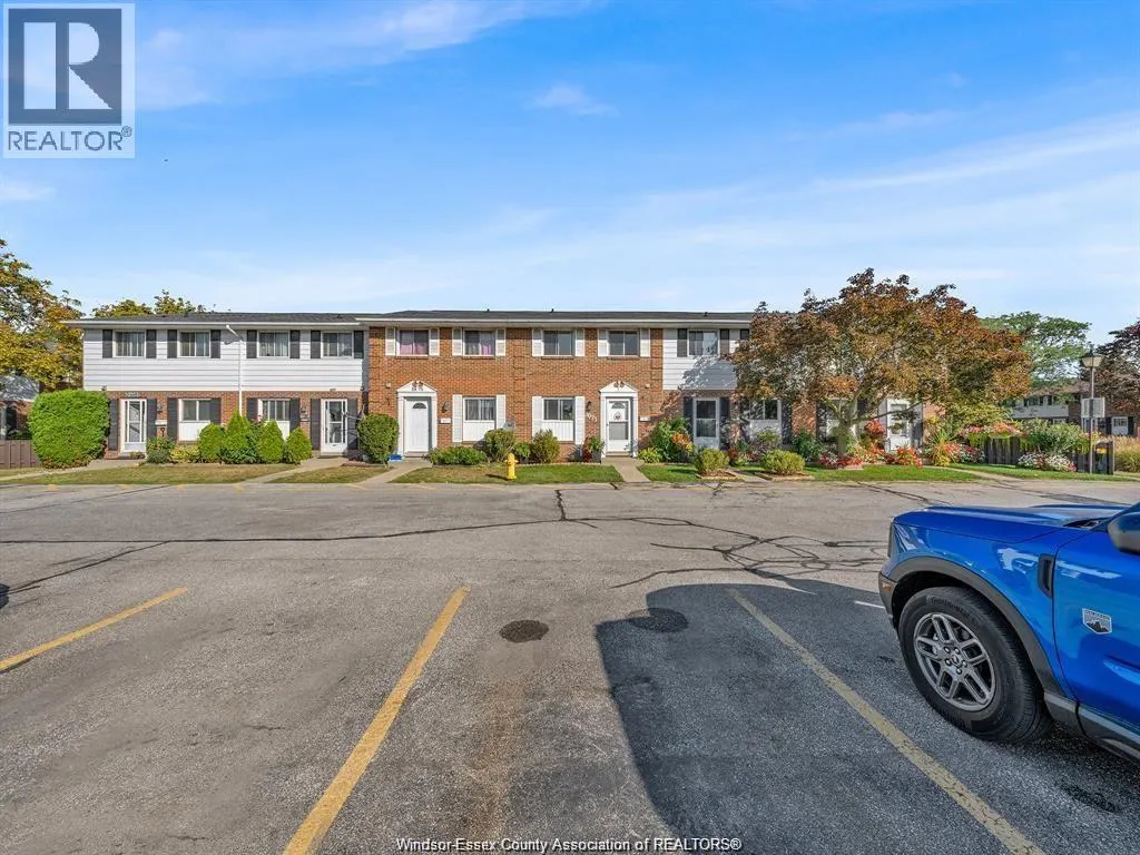 3073 MEADOWBROOK LANE Unit# 10