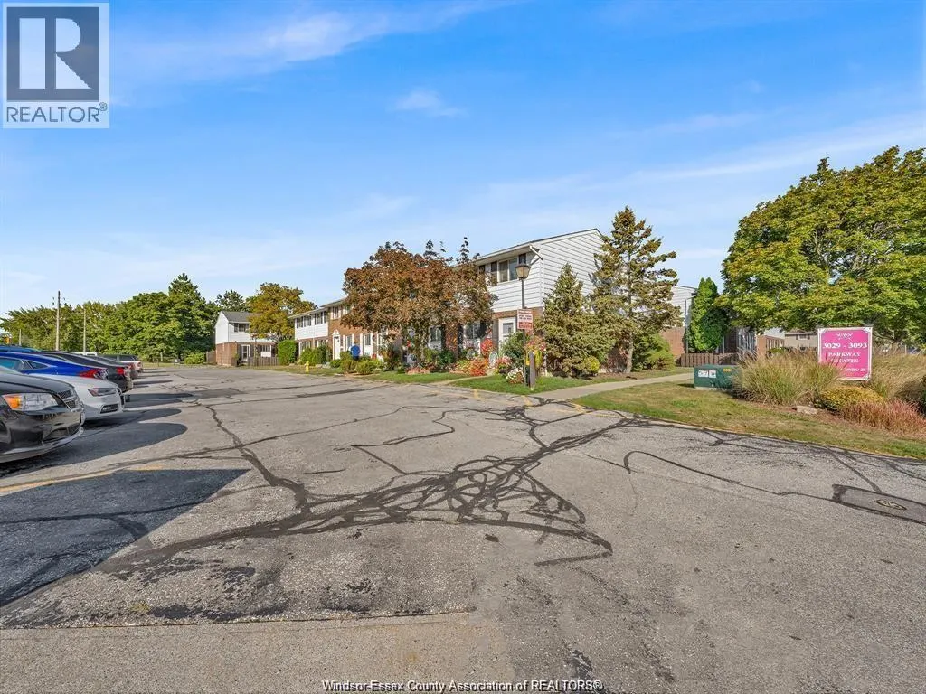 3073 MEADOWBROOK LANE Unit# 10