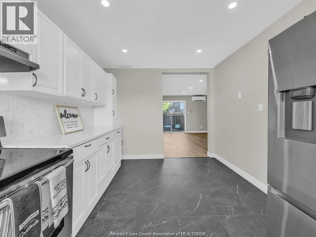 3073 MEADOWBROOK LANE Unit# 10