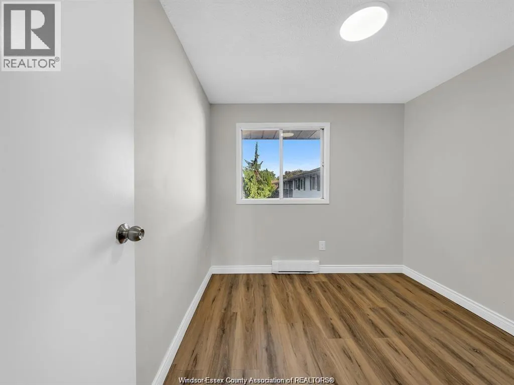 3073 MEADOWBROOK LANE Unit# 10