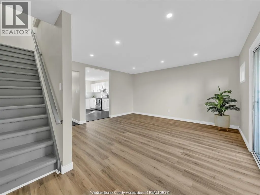 3073 MEADOWBROOK LANE Unit# 10