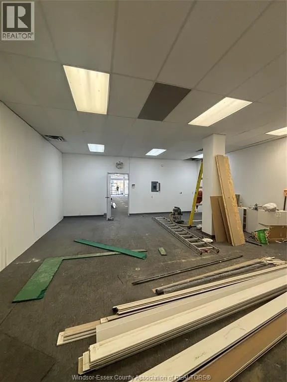 1585 WYANDOTTE STREET East Unit# 2