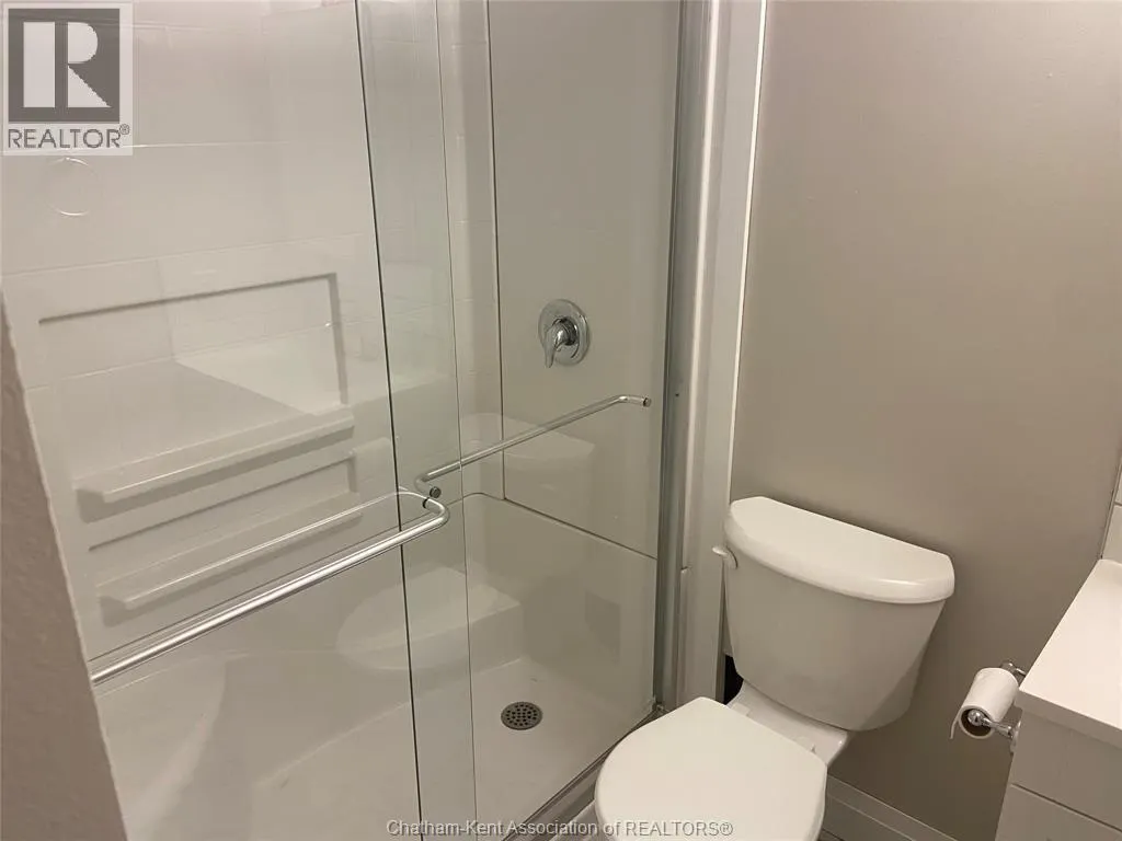 975 Grand AVENUE West Unit# 102