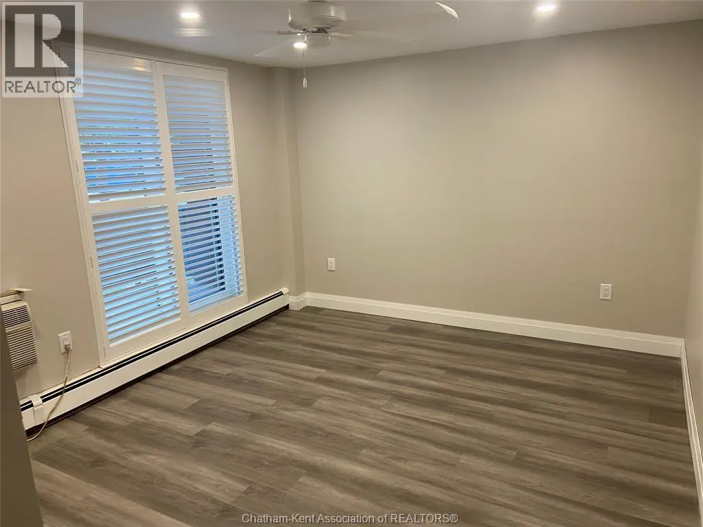 975 Grand AVENUE West Unit# 102