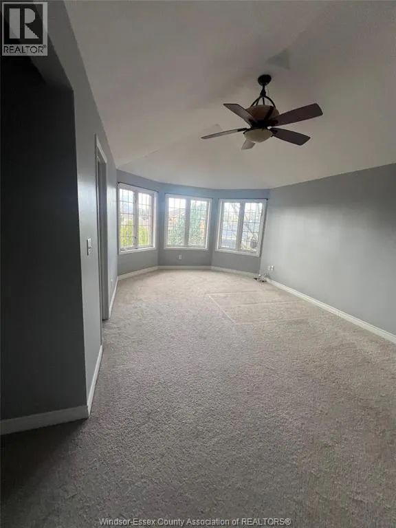 123 HAMPTON CRESCENT