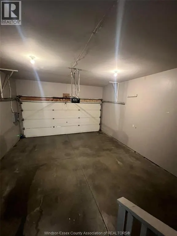 123 HAMPTON CRESCENT