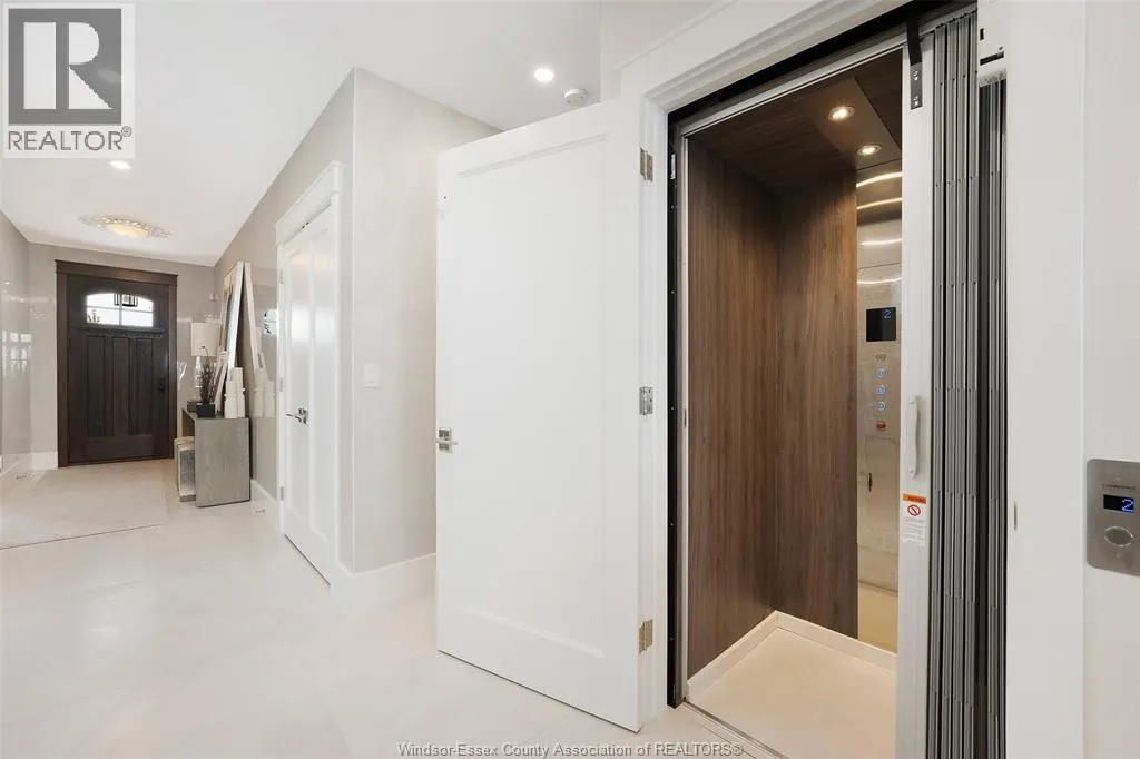 11770 RIVERSIDE DRIVE