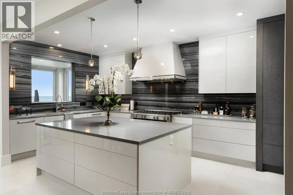 11770 RIVERSIDE DRIVE