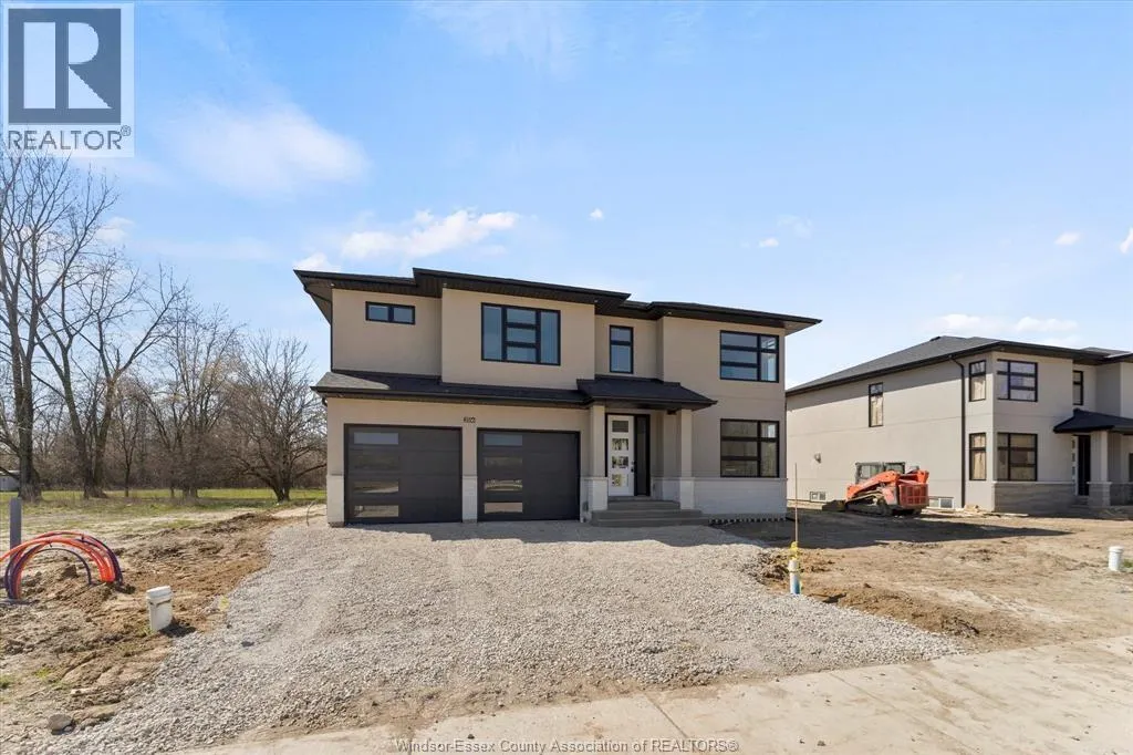 2548 MAYFAIR AVENUE South