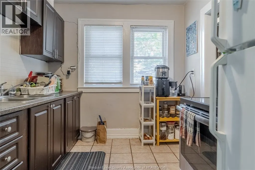 586-588 South STREET