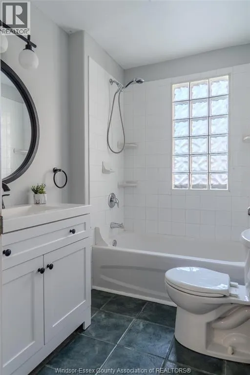 586-588 South STREET