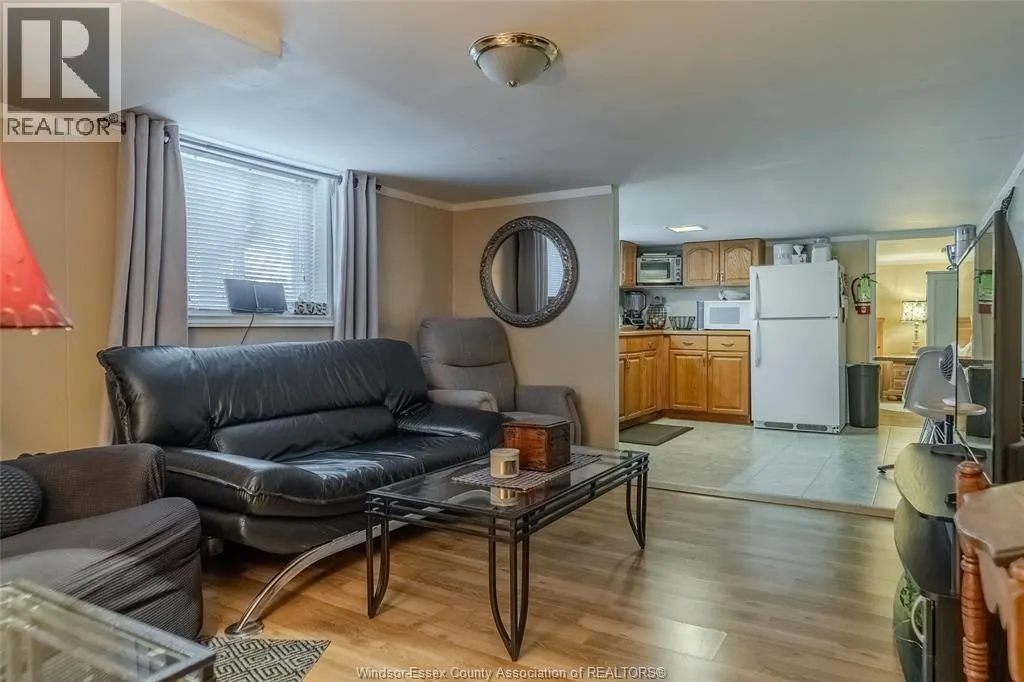 586-588 South STREET