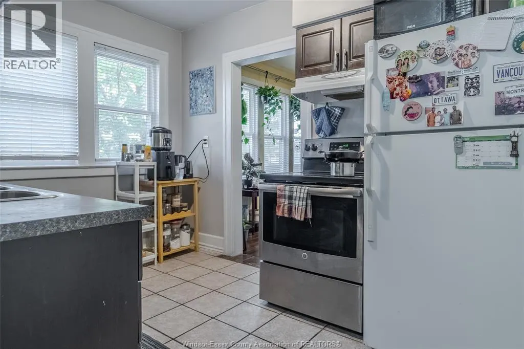 586-588 South STREET