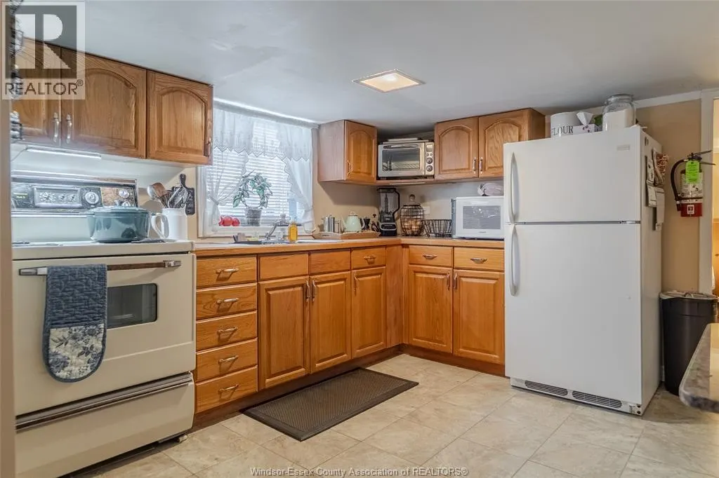 586-588 South STREET