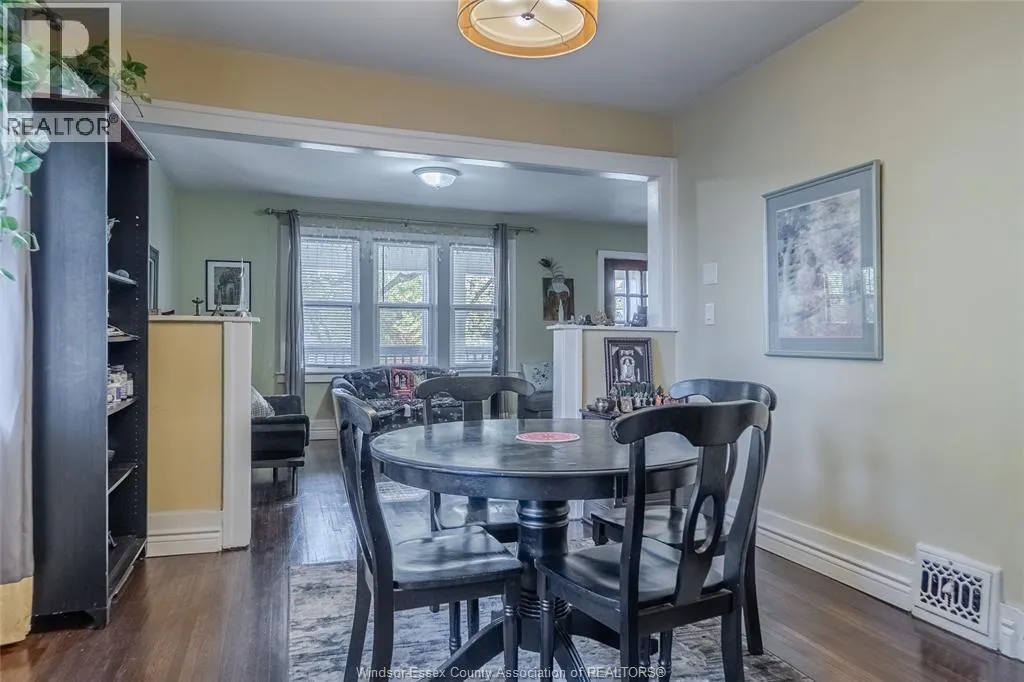 586-588 South STREET