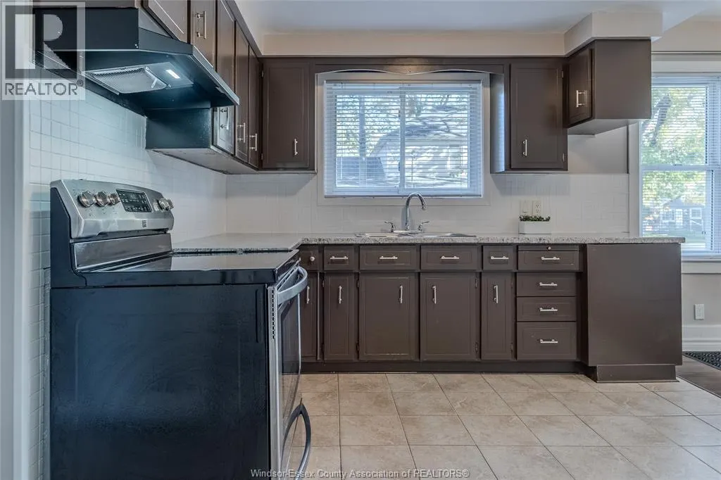 586-588 South STREET