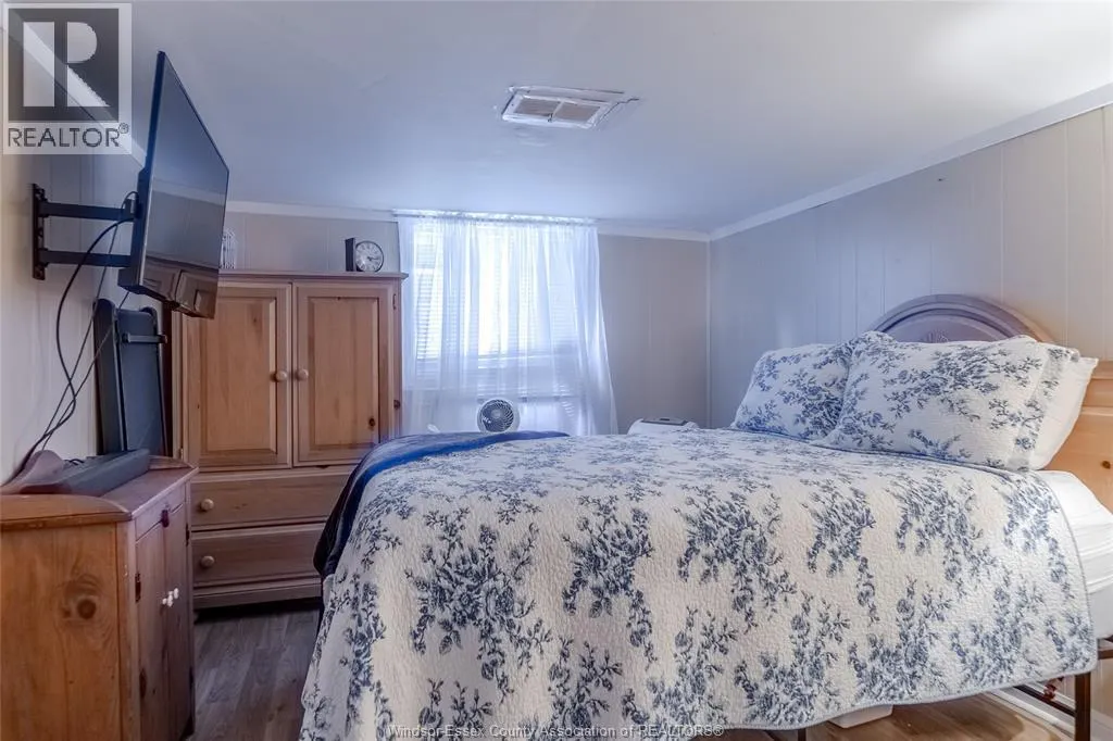 586-588 South STREET