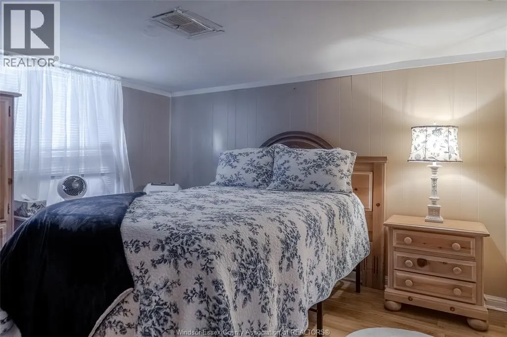 586-588 South STREET