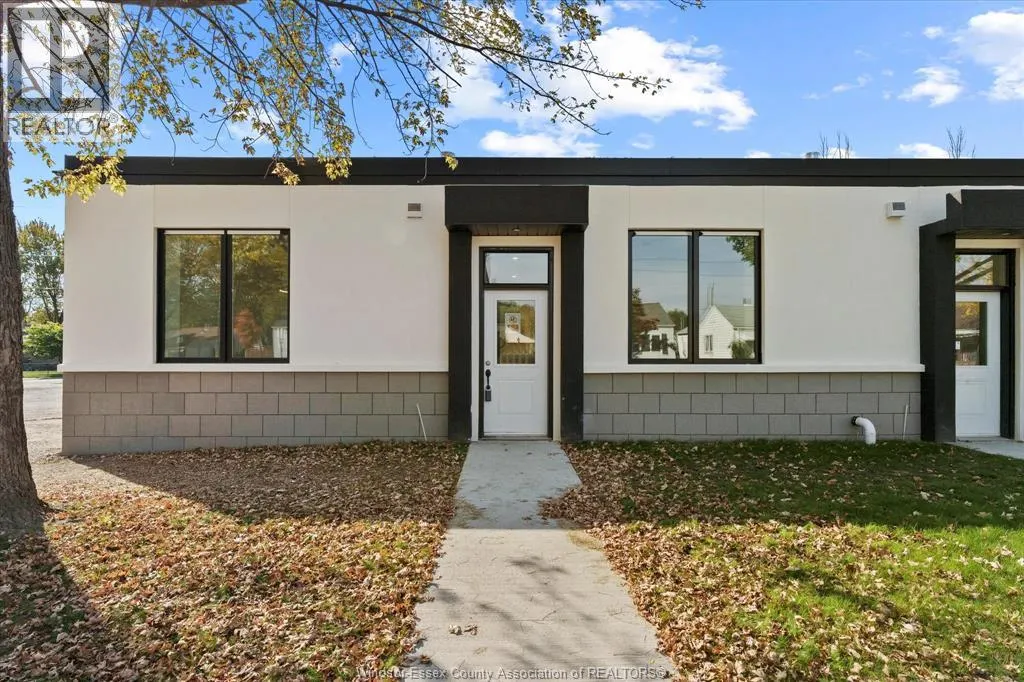 2275 WELLESLEY AVENUE