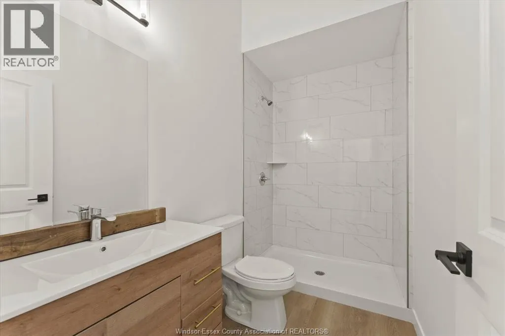 2275 WELLESLEY AVENUE