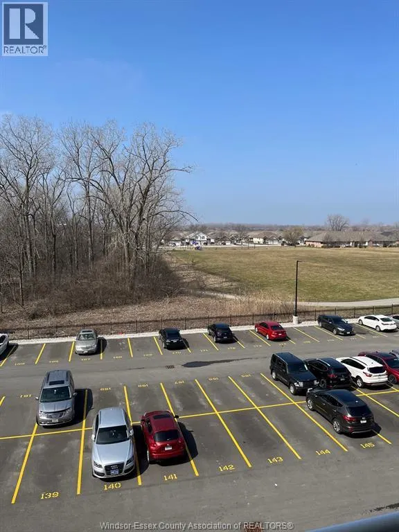 1489 BANWELL ROAD Unit# 427