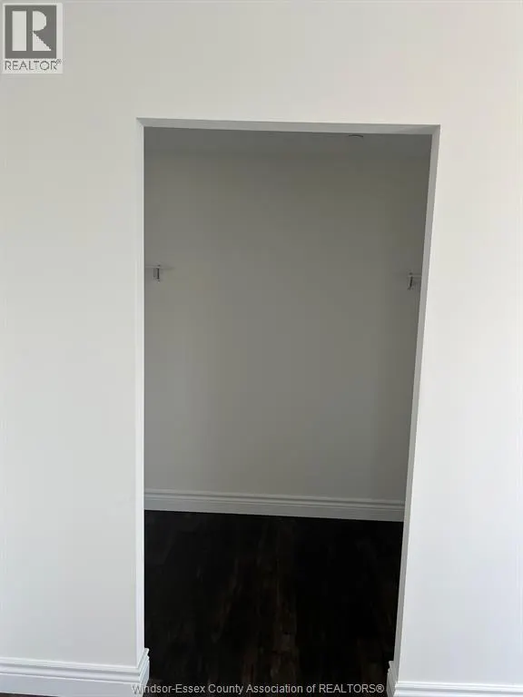 1489 BANWELL ROAD Unit# 427