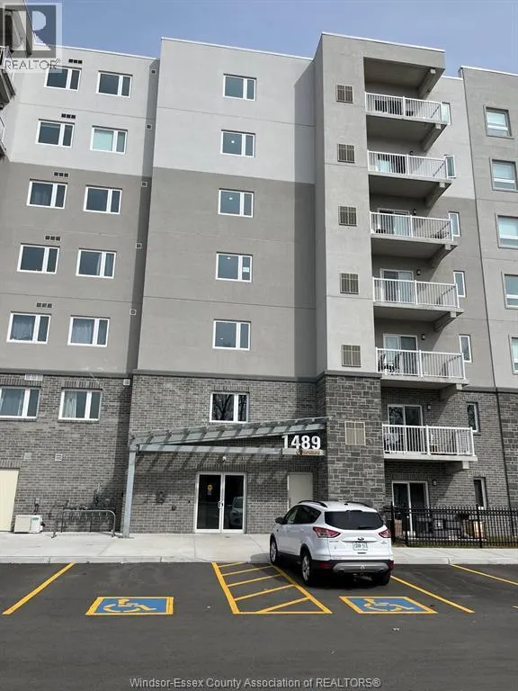 1489 BANWELL ROAD Unit# 427