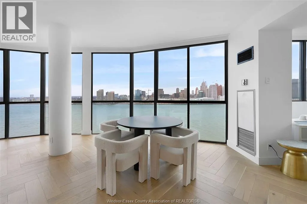 515 RIVERSIDE DRIVE West Unit# 1701