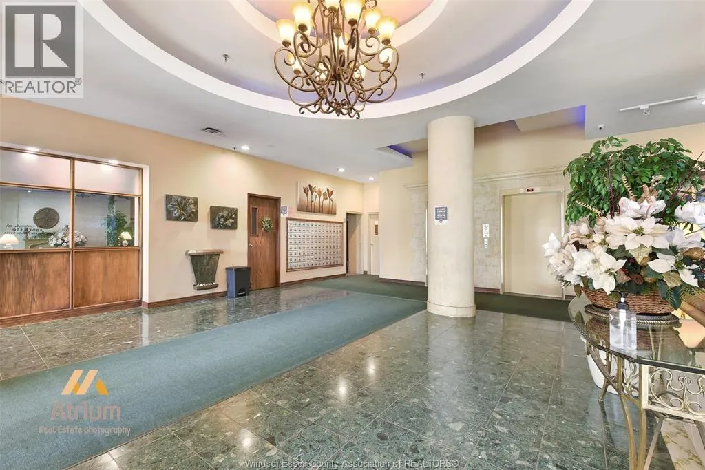 515 RIVERSIDE DRIVE West Unit# 1701