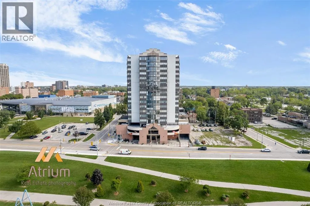 515 RIVERSIDE DRIVE West Unit# 1701