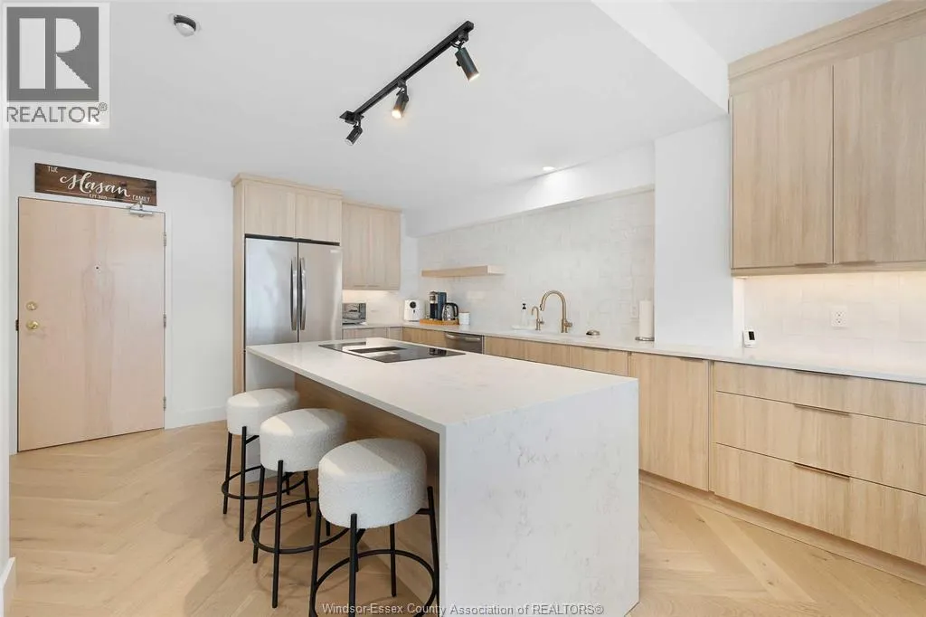 515 RIVERSIDE DRIVE West Unit# 1701