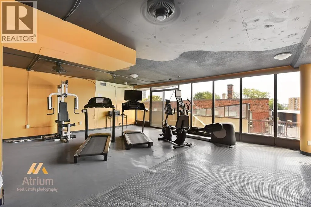 515 RIVERSIDE DRIVE West Unit# 1701