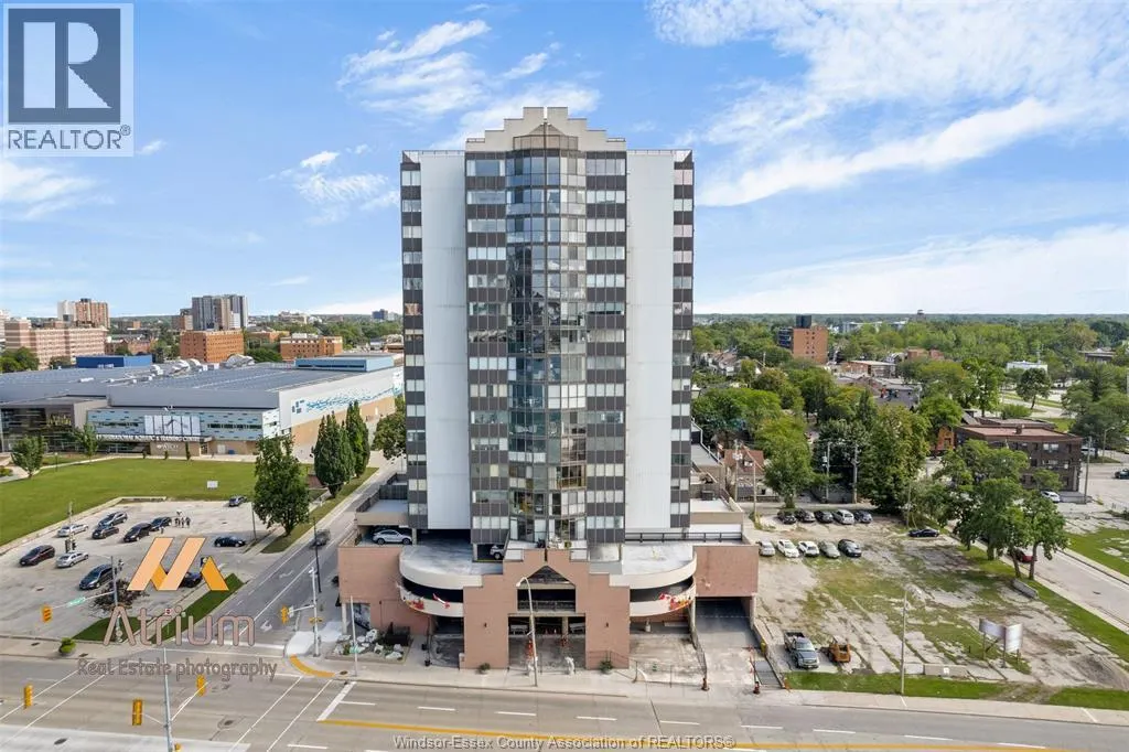 515 RIVERSIDE DRIVE West Unit# 1701