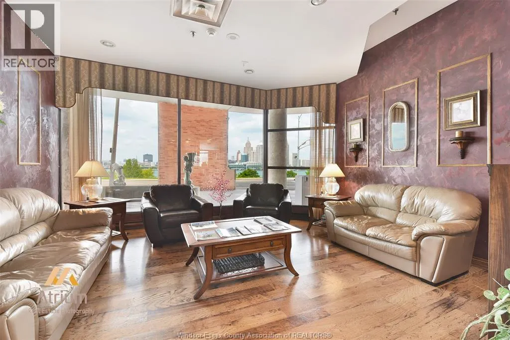 515 RIVERSIDE DRIVE West Unit# 1701