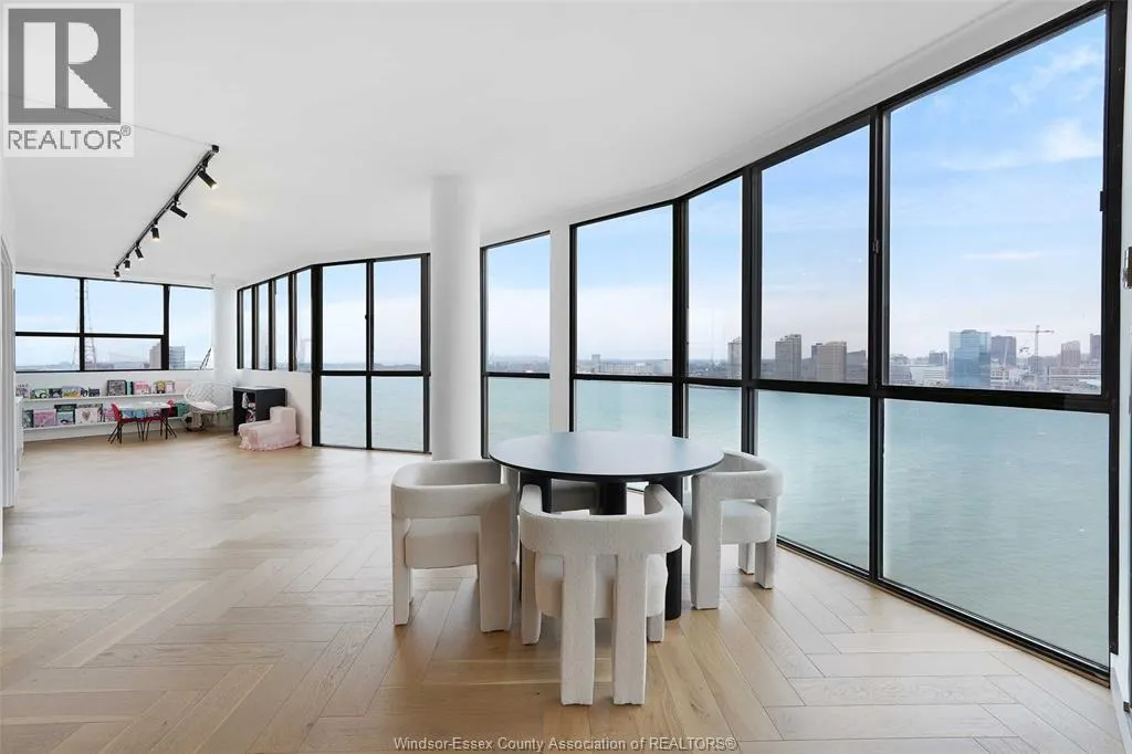 515 RIVERSIDE DRIVE West Unit# 1701