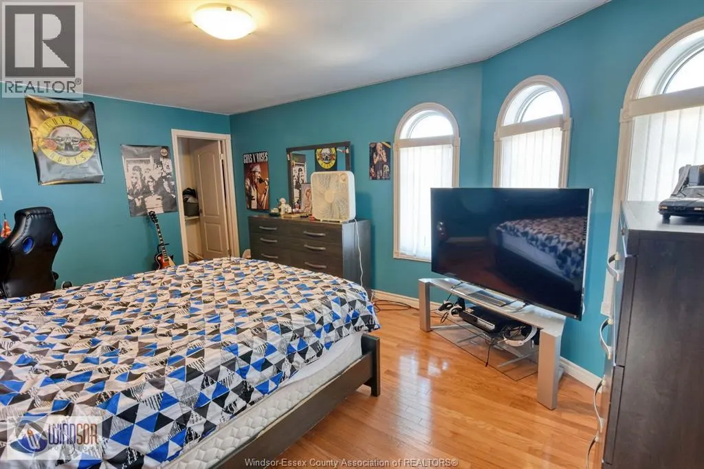 500 CLYDESDALE COURT